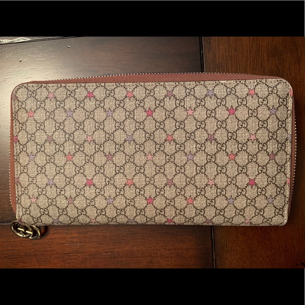 Gucci GG Supreme Star Canvas Zip Around Wallet